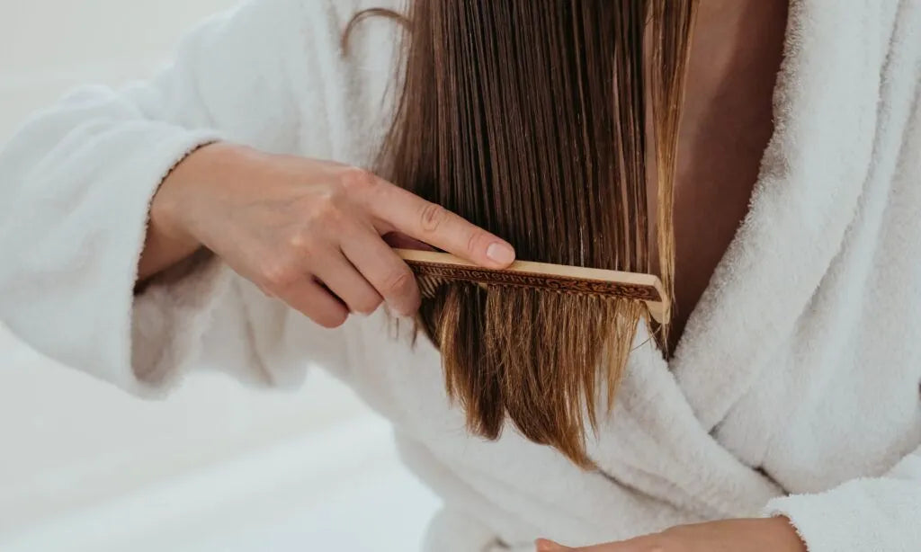 Repairing Bond Damage from Hard Water Minerals: A Science-Backed Guide to Chelating & Restoring Hair Integrity