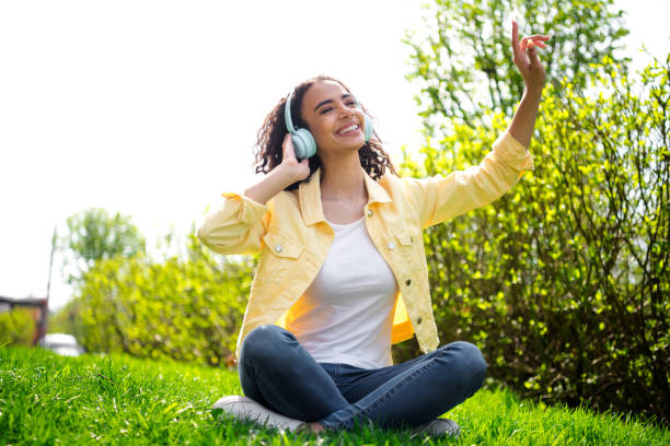 How to Style Your Hair for a Picnic